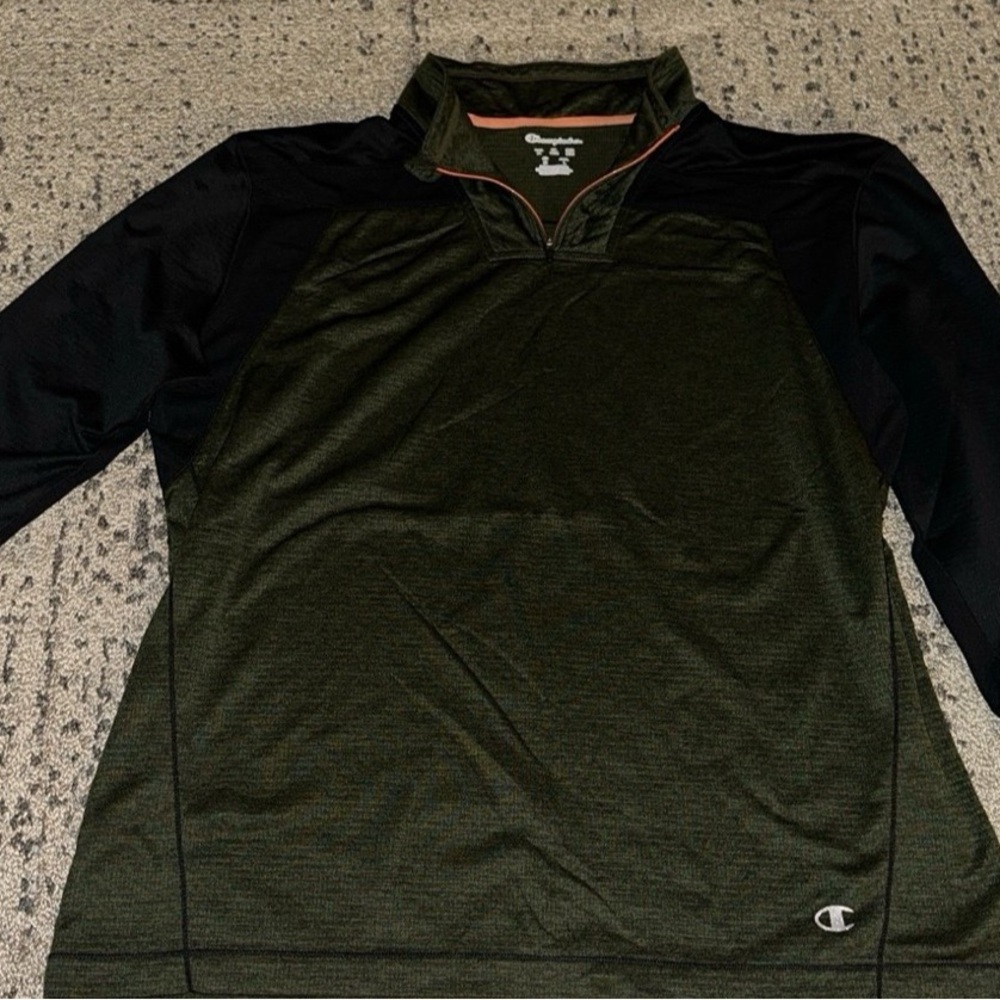 Champion Pullover - image 1